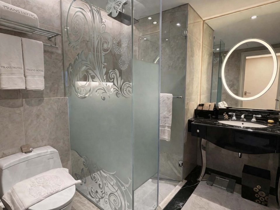 Premier Room