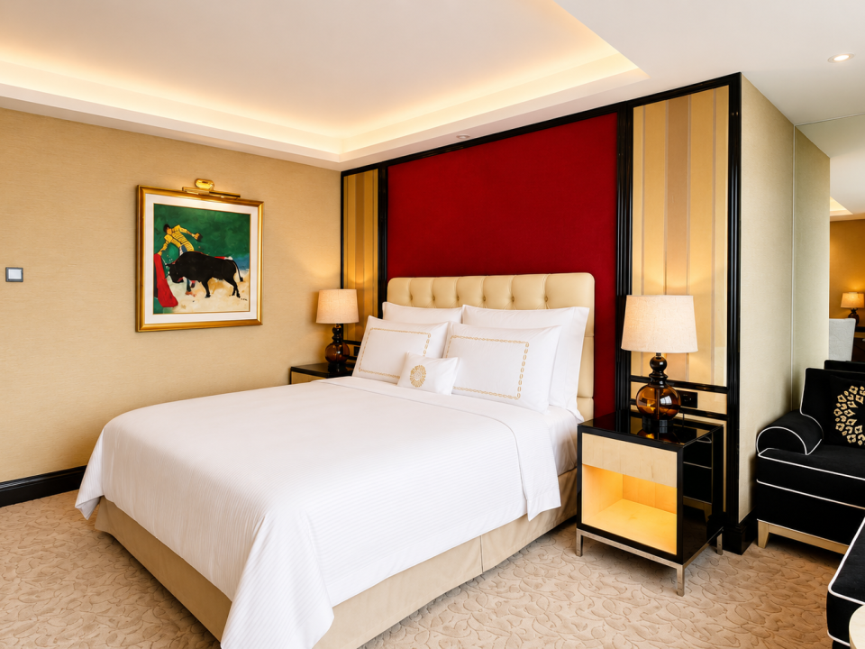 Premier Room
