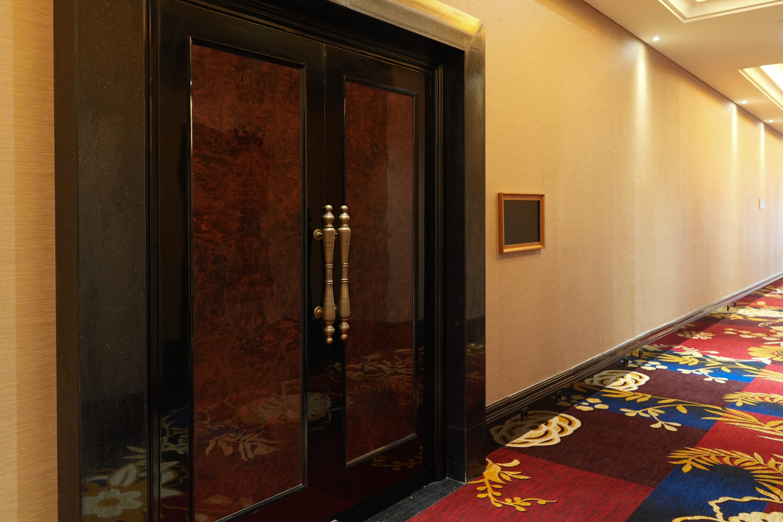 BOARDROOM photo 14
